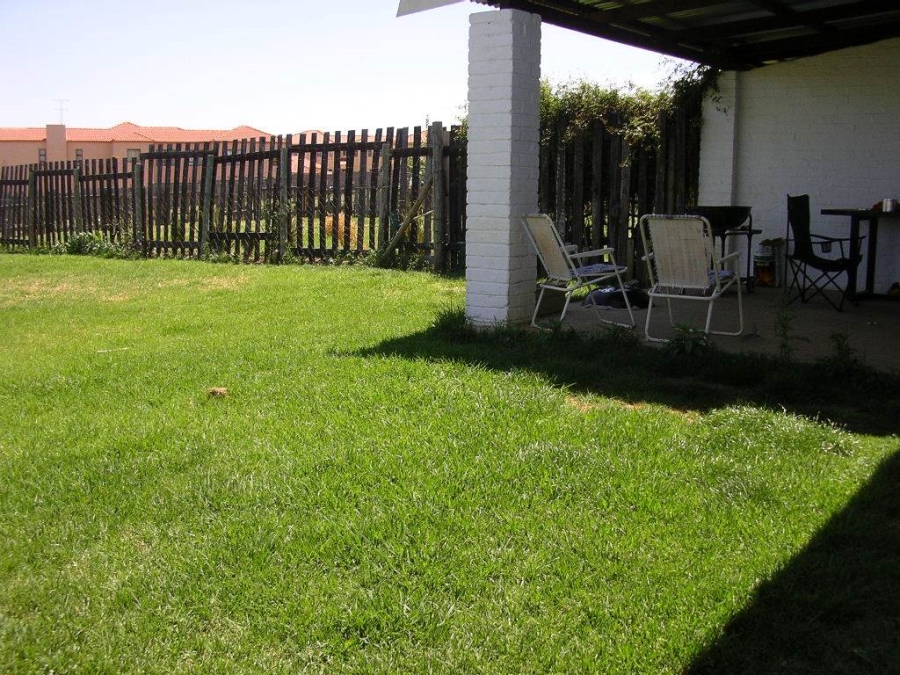 To Let 3 Bedroom Property for Rent in Chartwell Gauteng