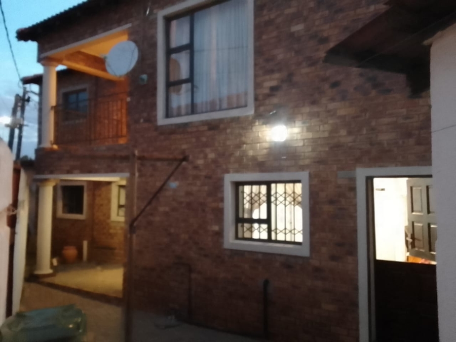 4 Bedroom Property for Sale in Klipspruit Gauteng